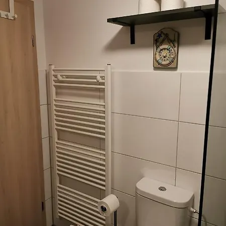 Mansarde - Modern - Zentral - Paytv Appartement Wilhelmshaven