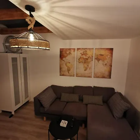 Appartement Mansarde - Modern - Zentral - Paytv *